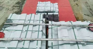 四川 芝麻白仿形加直形路沿石出货日常