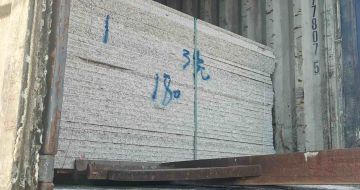 四川 芝麻白花岗岩石材3.0公分光面毛板装柜出货