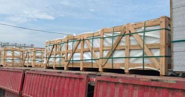 四川 芝麻白花岗岩地铺石出口专车-泰国游