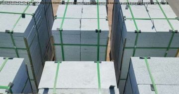 四川 芝麻白花岗岩5公分地铺石 花岗岩厂家工厂装车日常