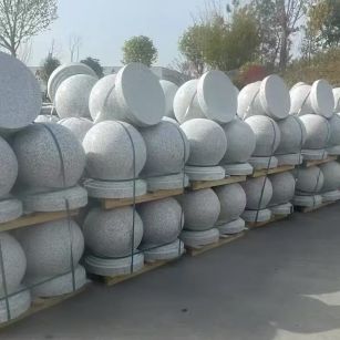 四川 白麻花岗岩石材圆球，石球，挡车球，隔离球，景观石球，风水球等