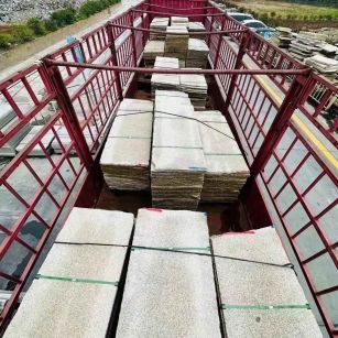 四川 黄金麻花岗岩荔枝面，光面毛板装车完成