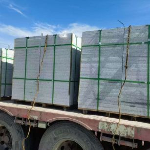 四川 芝麻白花岗岩地铺石装车日常