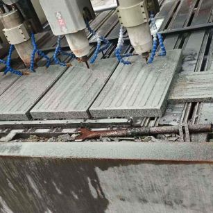 四川 芝麻白花岗岩荔枝面盲道雕刻