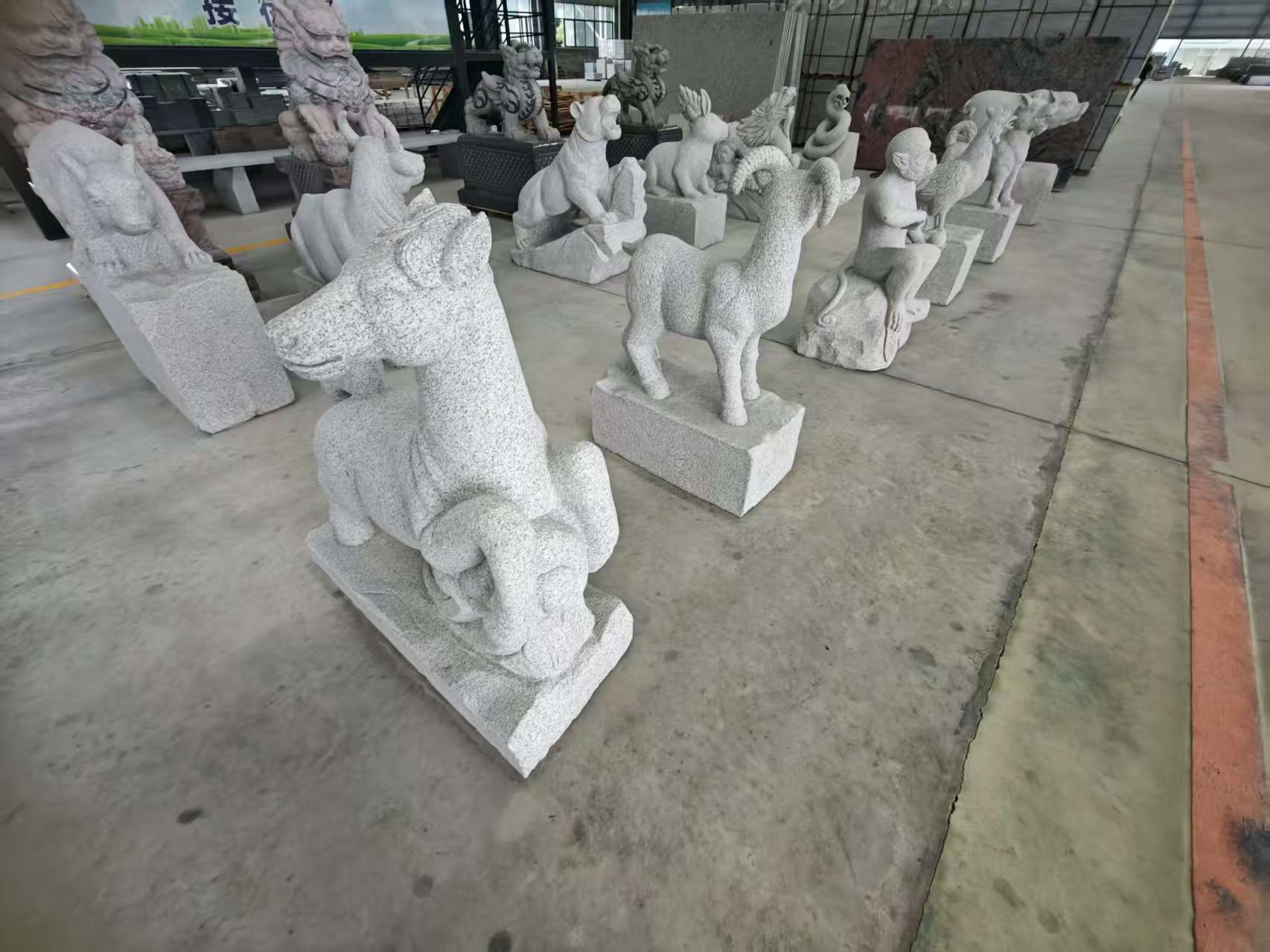 四川 芝麻白花岗岩造型立体雕刻——十二生肖