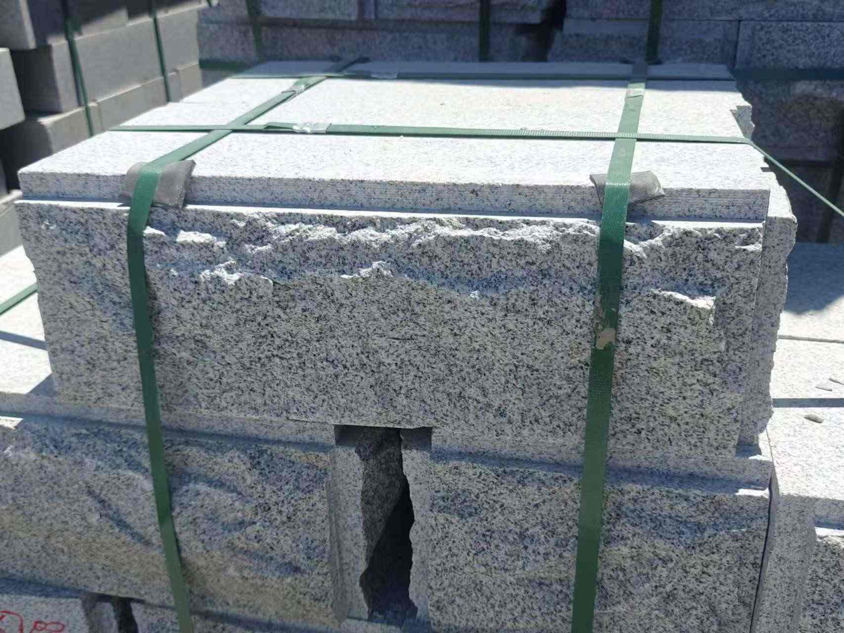 四川 芝麻白花岗岩自然面成品