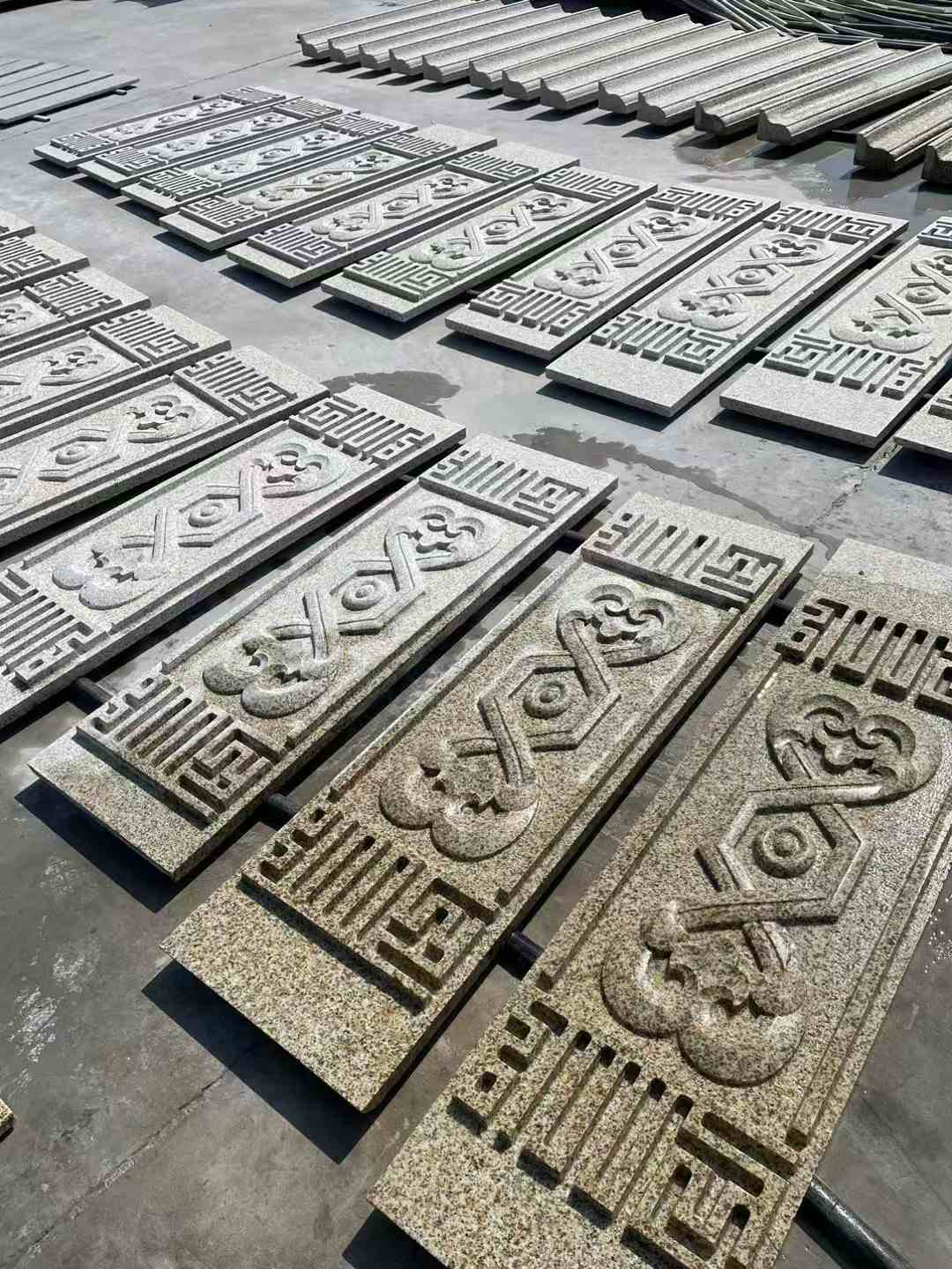 四川 黄金麻花岗岩外墙雕刻板