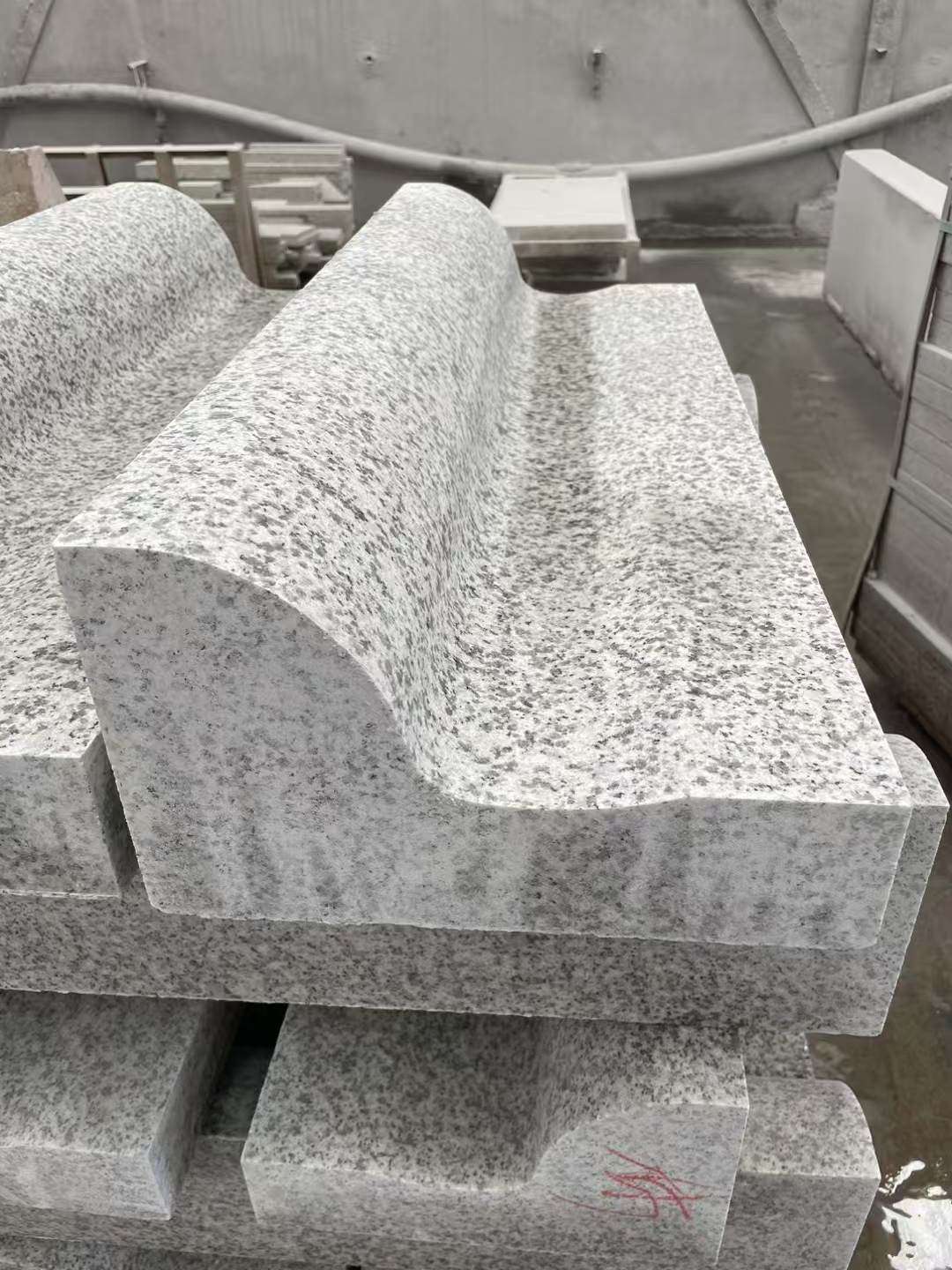 四川 白麻花岗岩S型路沿石，路侧石，马路牙子等